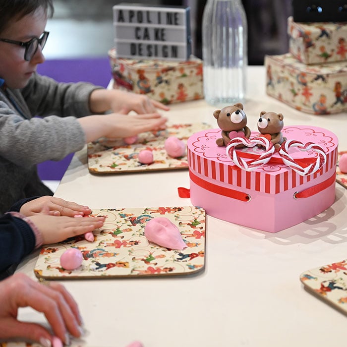 Atelier pour enfants sur le Salon du Chocolat de Lyon.