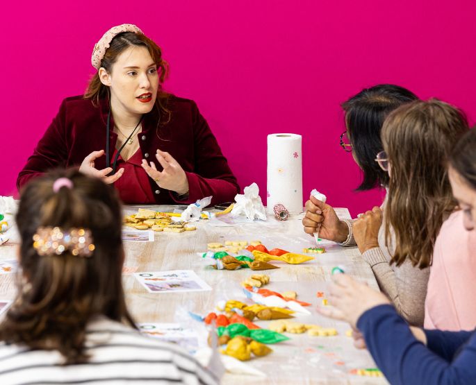 Dressage pâtissier en train d'être réalisé. 