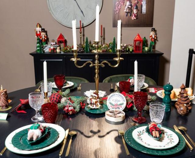 Inspiration de table de Noël pour le réveillon.