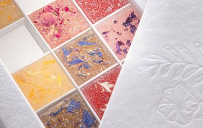 Focus on a box from the Fleurs de Chocolat brand